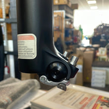 Load image into Gallery viewer, FORK AXLE QR20 - KIT 2004