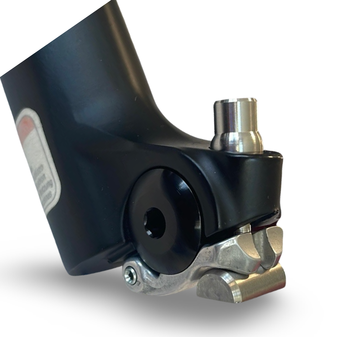 Marzocchi Bomber FORK AXLE - QR20 PIN AND NUT 2004/5