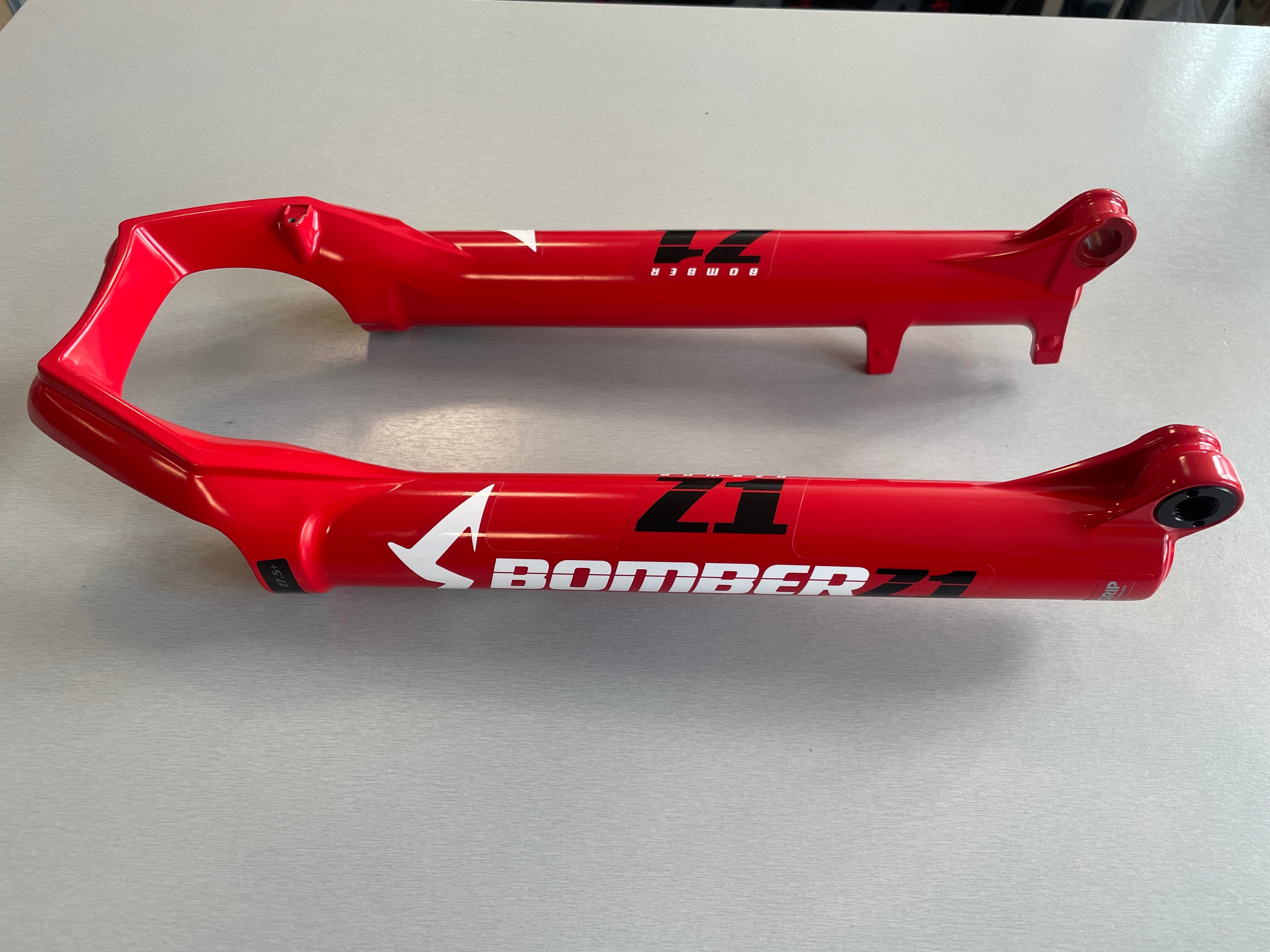 Marzocchi Bomber Z1 Lower Leg Assy 29in 170 15x110 QR Gloss Red