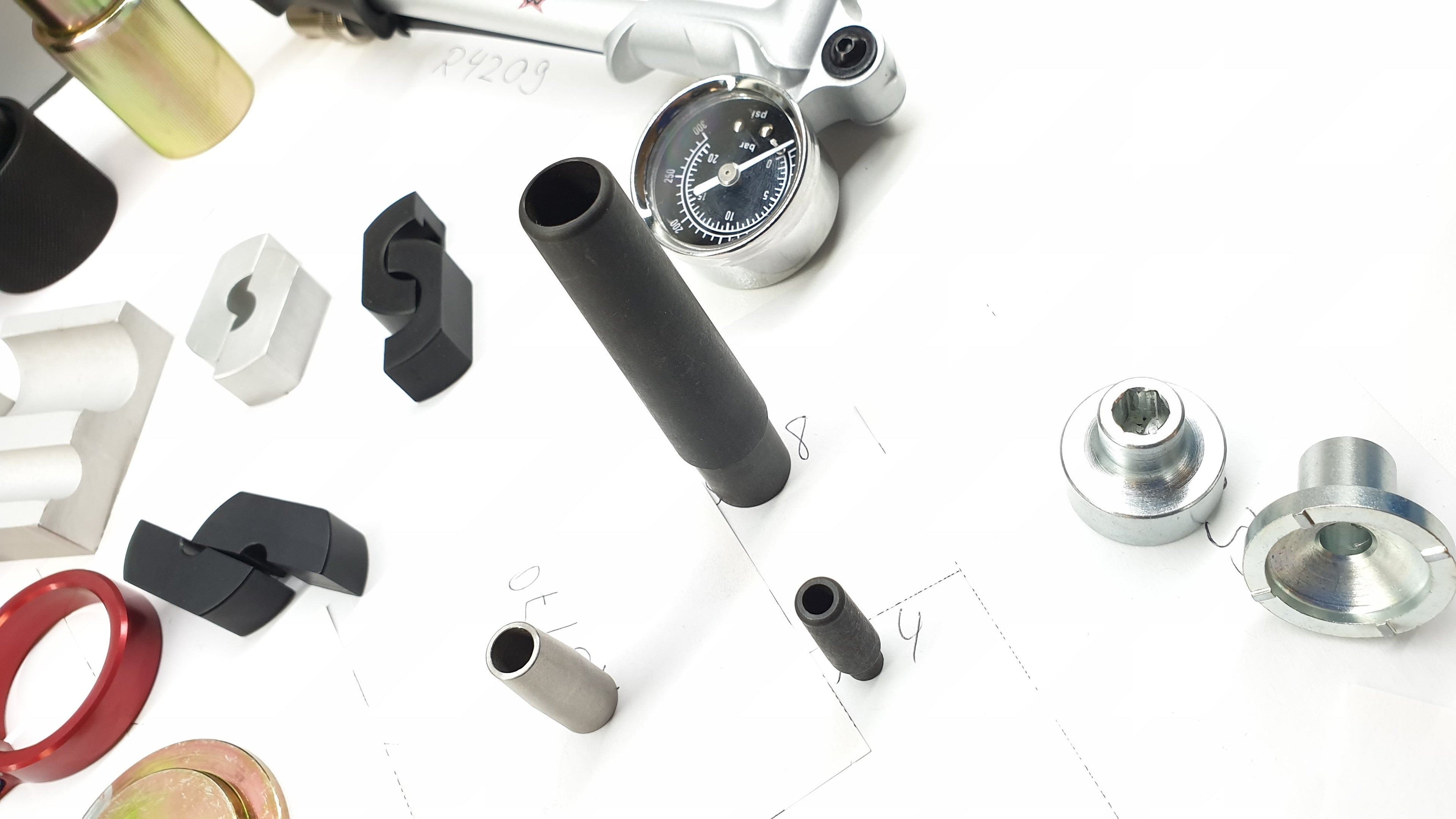 Marzocchi Mountainbike workshop tools assortment cases bundles