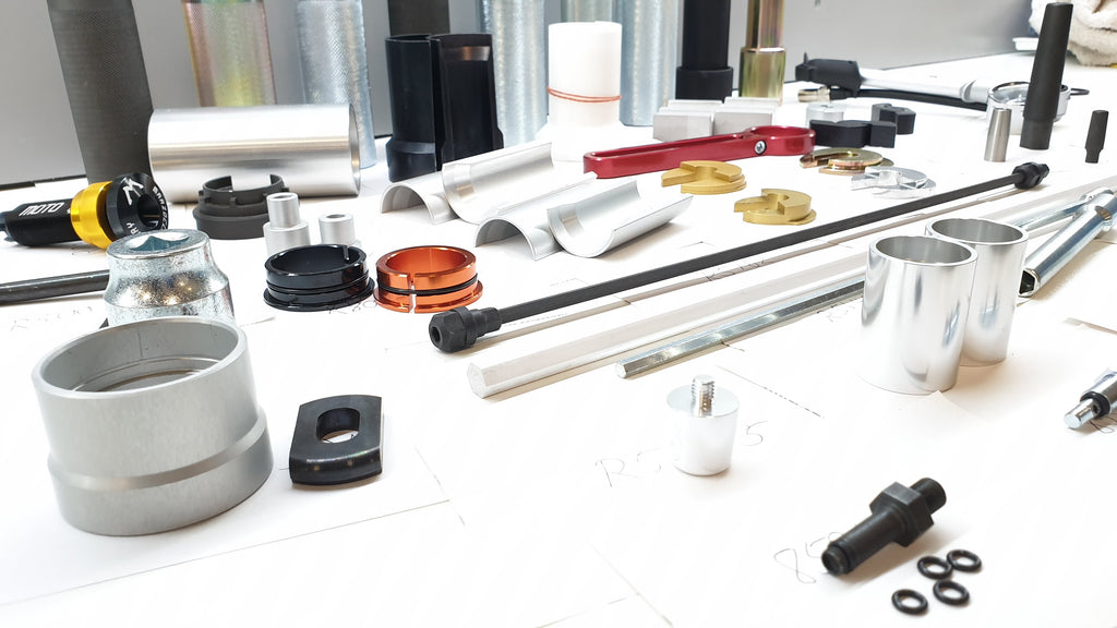 Marzocchi Mountainbike workshop tools assortment cases bundles