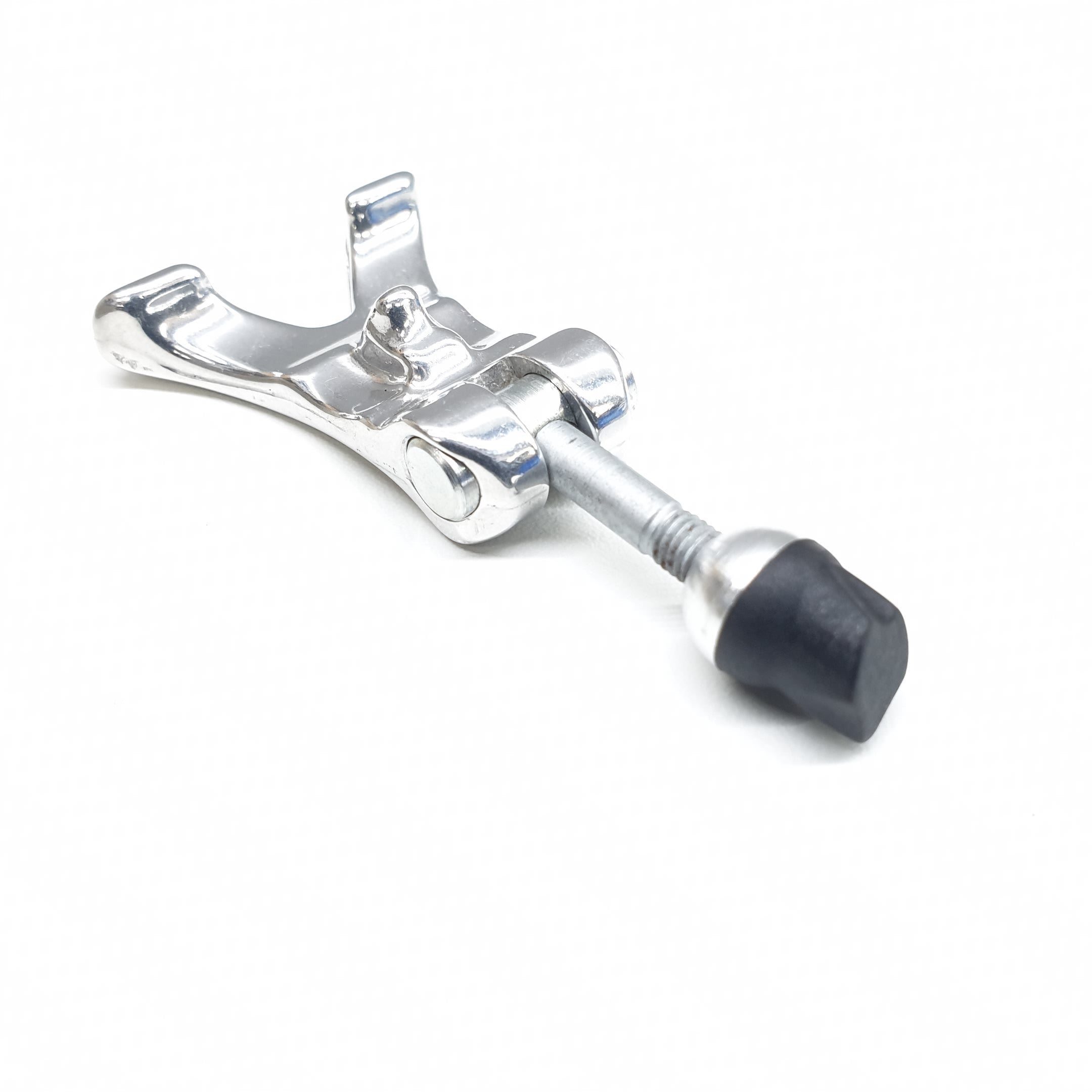 GR.LEVA-PERNO-PRIG-POM.QR20'04