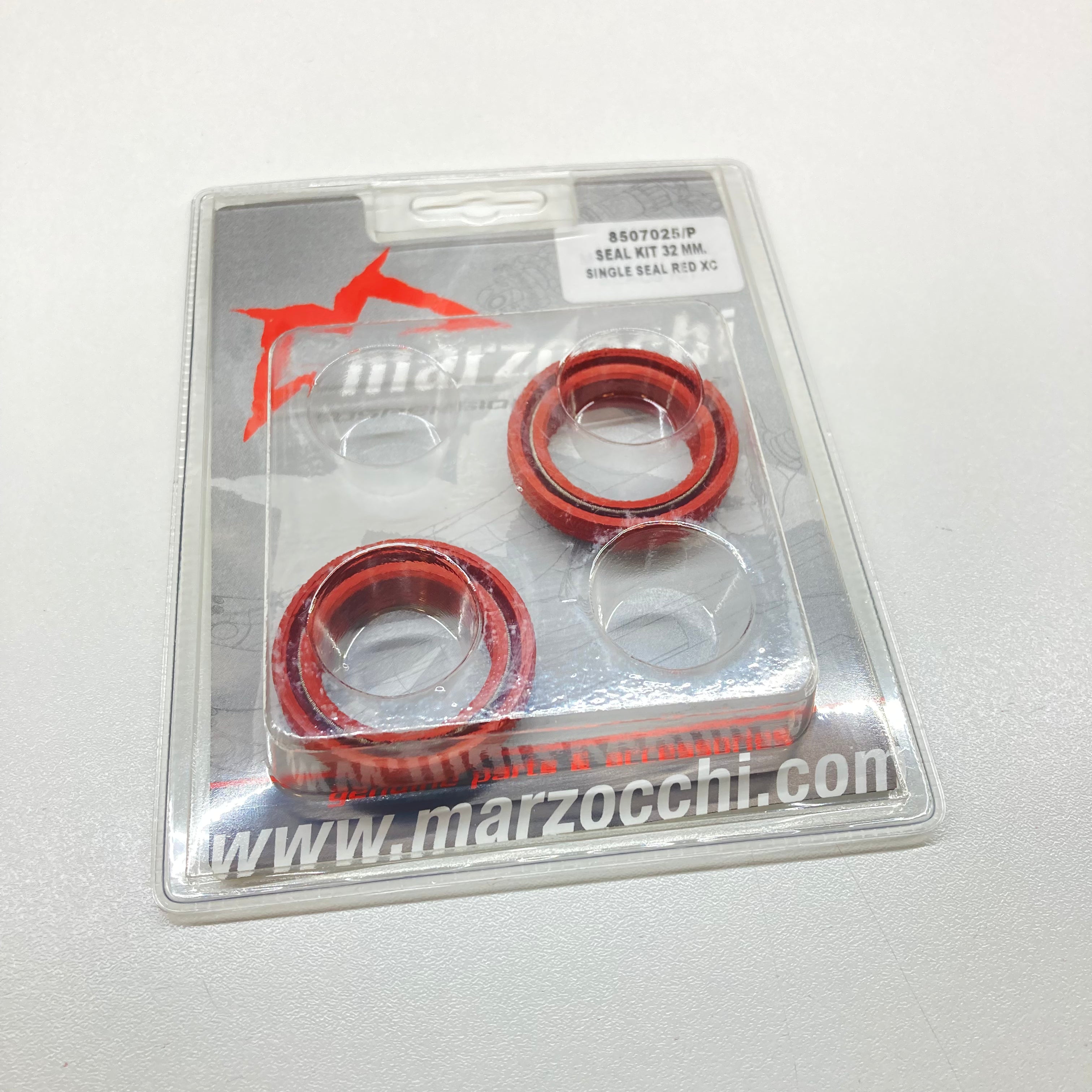 Seal Kit 32mm. Single Seal red xc 8507025/P